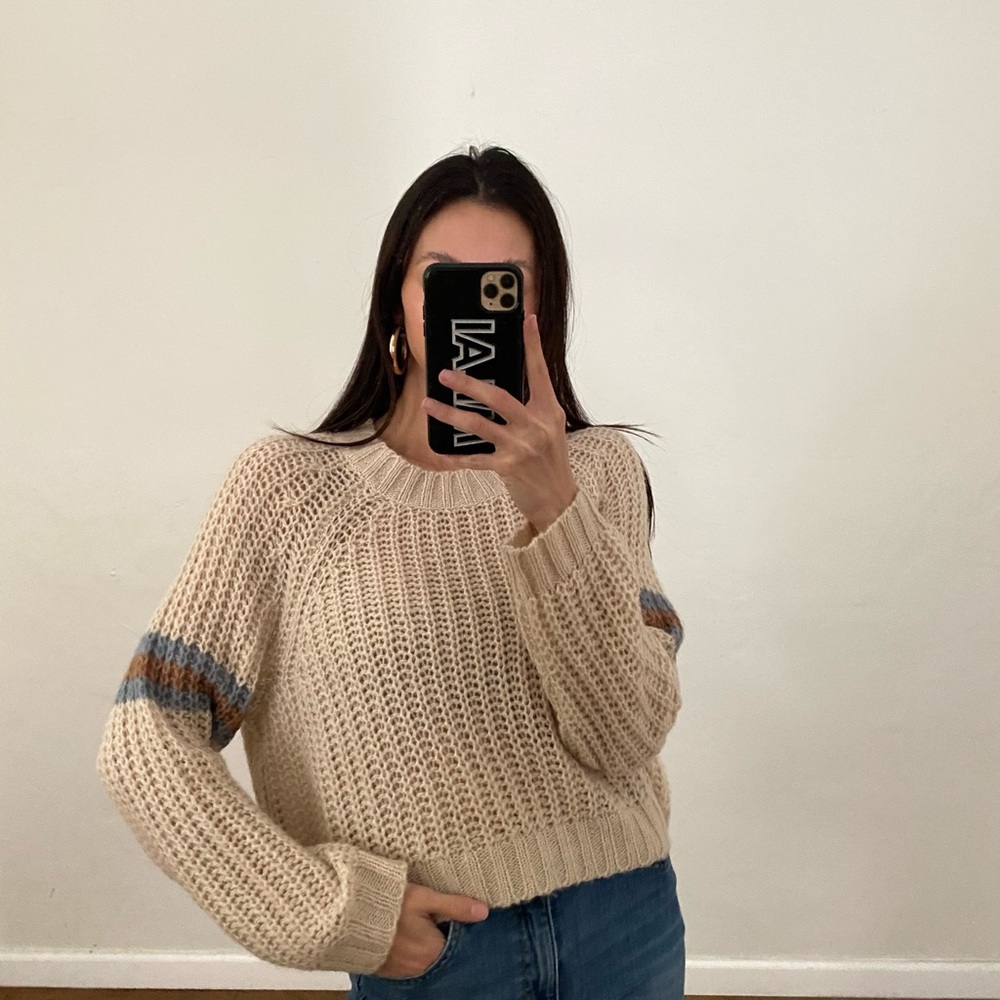 American Eagle knit sweater